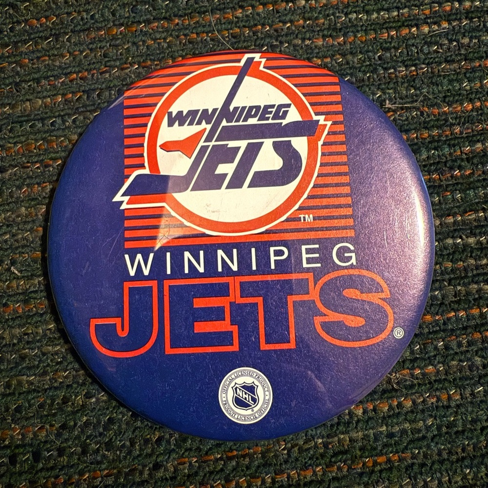 🌻3/$12 Vintage Winnipeg Jets Button